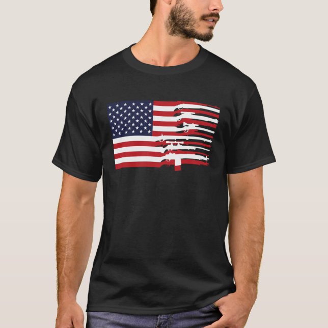 American Flag Firearms Weapons USA 4th of July T-Shirt (Vorderseite)