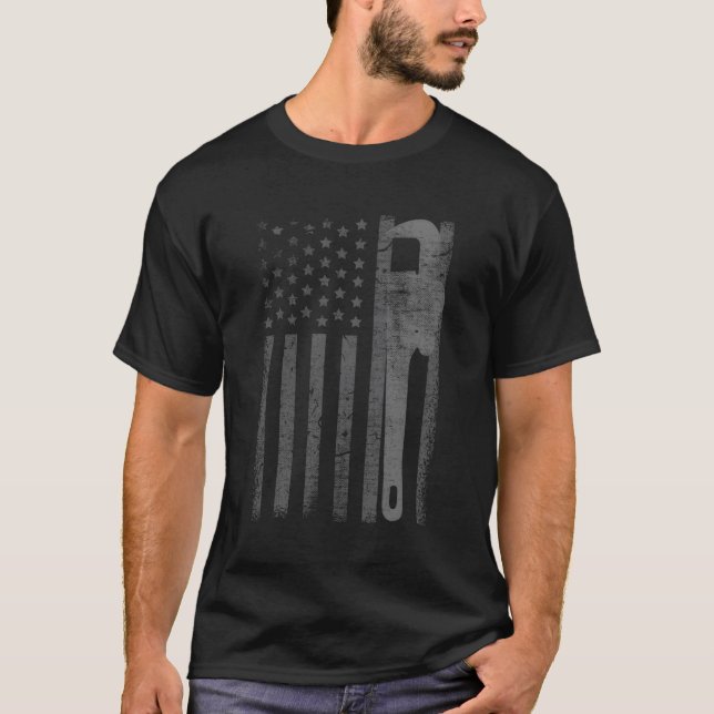 American Flag Plumbing Worker T-Shirt (Vorderseite)