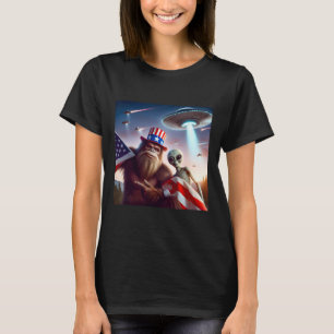 American Flag Sasquatch mit Alien Ufo Bigfoot 4. T-Shirt