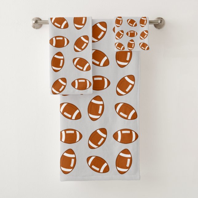 American Football Ball Pattern on Light Gray Badhandtuch Set (Insitu)