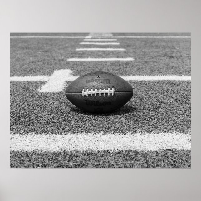 American Football on Field Black and White Sports Poster (Vorne)
