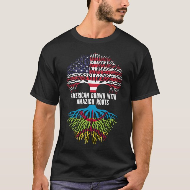American Grown mit Amazigh Roots USA Flag T-Shirt (Vorderseite)
