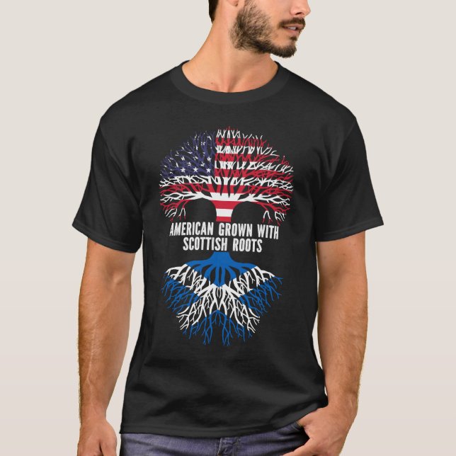 American Grown mit Scottish Roots USA Flag T-Shirt (Vorderseite)