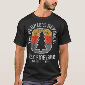 American Marauder Free Pineland Camping Abzeichen T-Shirt