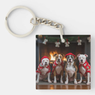 American Staffordshire am Kamin Weihnachten Schlüsselanhänger