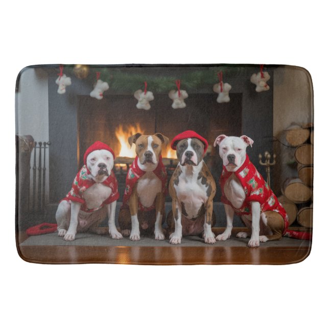 American Staffordshire by Fireplace Christmas Badematte (Vorderseite)