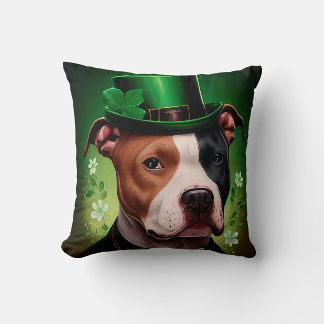 American Staffordshire dog am St. Patrick's Day Kissen (Vorderseite)