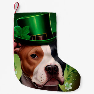 American Staffordshire dog am St. Patrick's Day Kleiner Weihnachtsstrumpf