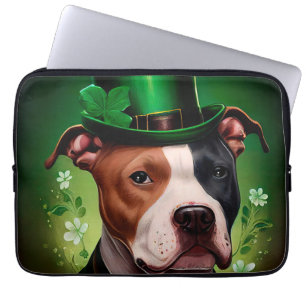 American Staffordshire dog am St. Patrick's Day Laptopschutzhülle