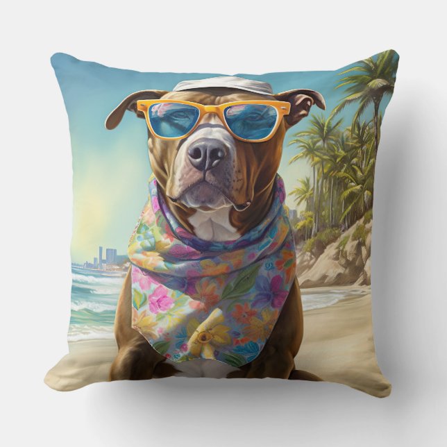 American Staffordshire on Beach, Sommergeschenk Kissen (Vorderseite)