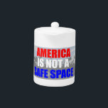 Amerika ist kein sicherer Ort<br><div class="desc">Geh irgendwo anders deinen "sicheren Platz" finden. In Amerika geht es um Redefreiheit!</div>