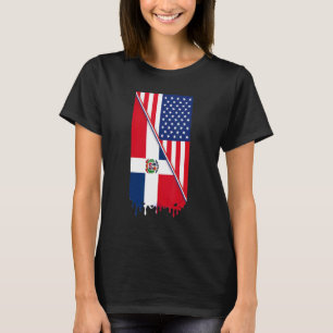 Amerikaner mit dominikanischem Roots-Flag-Outfit a T-Shirt
