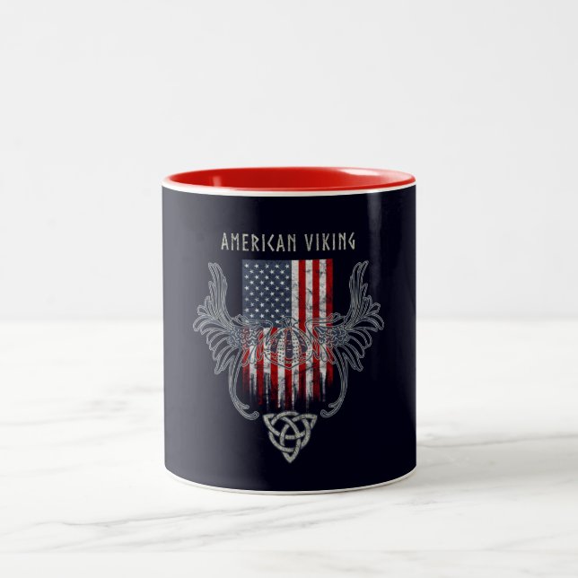Amerikaner Viking. Flagge, beunruhigter, Zweifarbige Tasse (Mittel)