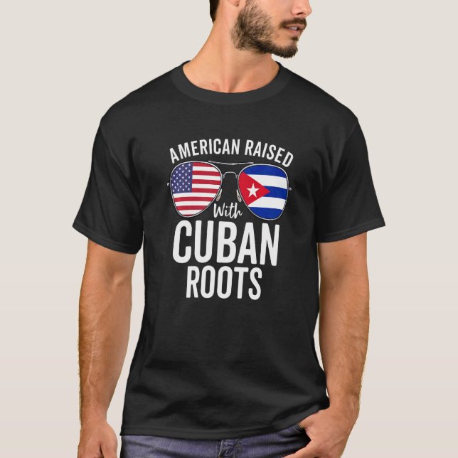 Amerikanerin aufgewachsen mit kubanischen Roots-US T-Shirt (Vorderseite)