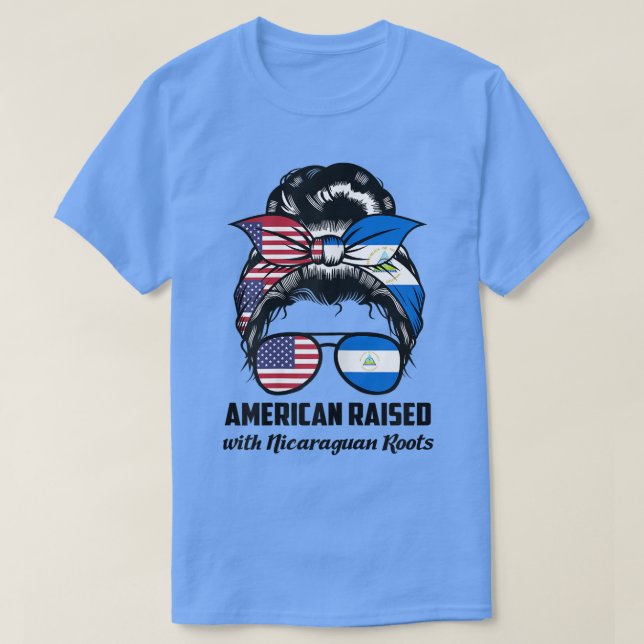 Amerikanerinnen mit nicaraguanischen Wurzeln in Ni T-Shirt (Design vorne)