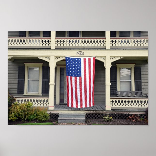Amerikanische Flagge auf Vermont Porch Poster (Vorne)