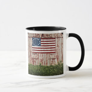 Amerikanische Flagge gemalt auf Scheune Tasse