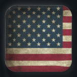 Amerikanische Flagge Pappteller<br><div class="desc">Größe und Stil: 9" quadratische Papierplatte werfen Sie ein spektakuläres Party mit vollständig anpassbaren Papier-Tellern, um Ihr Thema! Jedes Set mit 8 Papptellern wird auf stabiler Pappe bedruckt und mit deinem personalisierten Design geschmückt. Diese Teller eignen sich hervorragend für Kuchen, Häppchen oder Salate. Bestellen Sie diese mit unseren Papierservietten für...</div>