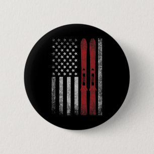 Amerikanische Flagge und Skier. Skifahren Wintersp Button