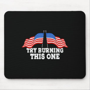 Amerikanische Flagge Versuch diese am Unabhängigke Mousepad