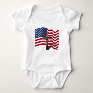Amerikanische Flagge weht und raues Kreuz Baby Strampler