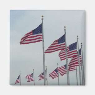 Amerikanische Flaggen am Washington Monument Magnet