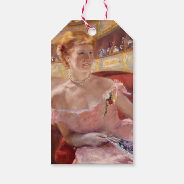 Amerikanische Frau mit Perlenschmuck und rosa Klei Geschenkanhänger (Vorderseite)