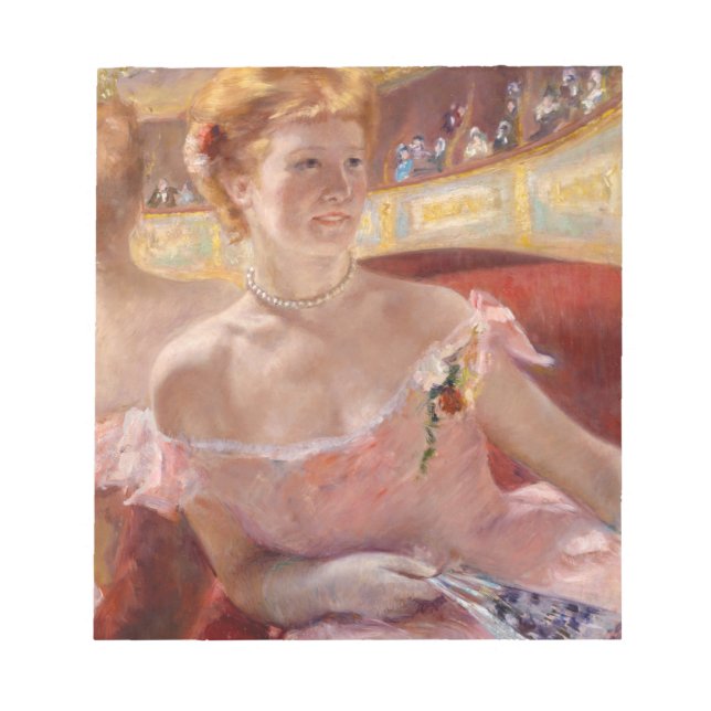 Amerikanische Frau mit Perlenschmuck und rosa Klei Notizblock (Vorderseite)