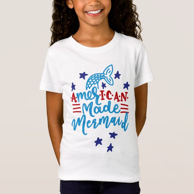 Amerikanische gemachte Meerjungfrau. Niedliche T-Shirt (Vorderseite)