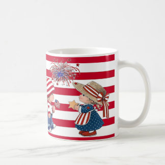 Amerikanische Jungen-und Mädchen-patriotische Tasse