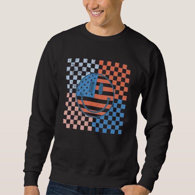 Amerikanische Karoflagge Smiley Retro 4. Juli Sweatshirt (Vorderseite)