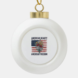 Amerikanische Schönheit Freiheit Blumenflagge Keramik Kugel-Ornament