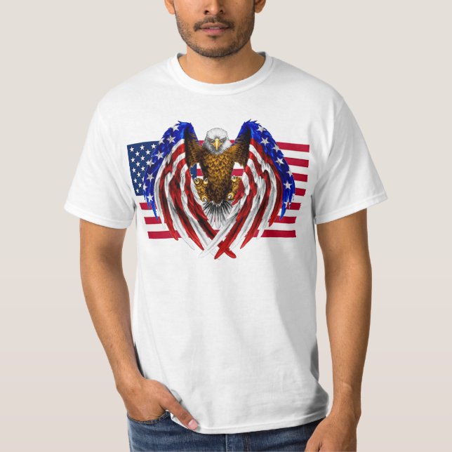Amerikanischer Adler auf amerikanischer Flagge T-Shirt (Vorderseite)