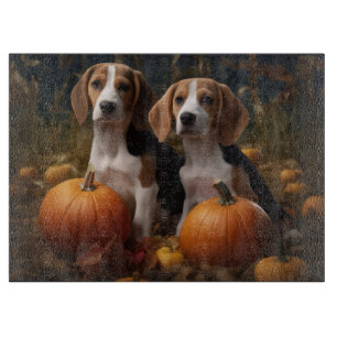 Amerikanischer English Foxhound Welpe Herbstfreude Schneidebrett