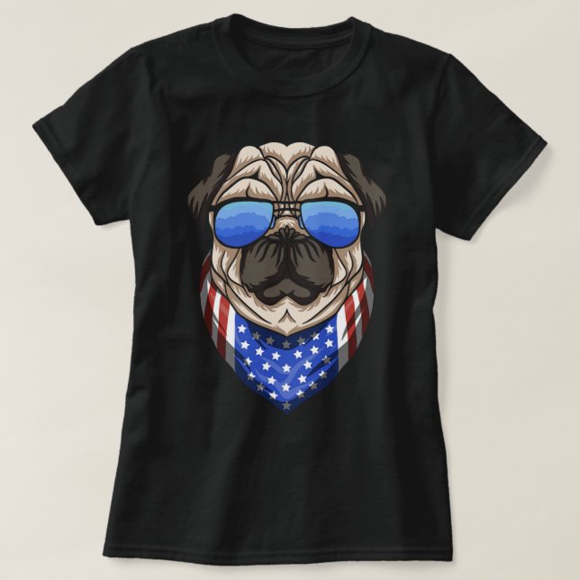 Amerikanischer Mops Hund mit Bandana Cool Patriot T-Shirt (Design vorne)