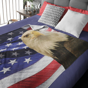 Amerikanischer Weißkopfseeadler und Flagge Fleece- Fleecedecke