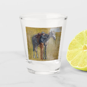Amerikanisches Badlands: alter West Cowboy mit Pfe Schnapsglas