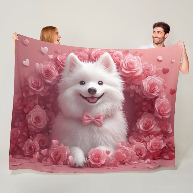Amerikanisches Eskimo mit Rose - Valentinstag Fleecedecke (Beispiel)