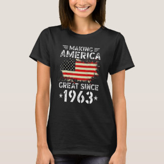 Amerikas Großartigkeit seit 1963 USA Flag Retro Bi T-Shirt