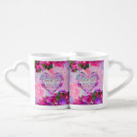 Amethyst Raspberry Floral Wedding Liebestassen<br><div class="desc">Mit zwei der angesagtesten Farben der Saison 2021. Helle, lebendige, lila Amethyst und raspberry rosa Aquarellbilder über einem Blumenherz und ein Hintergrund von stilisierten, abstrakten Aquarellfarben-Blätter machen diesen Design-Pop. Wenn Sie Fragen oder Anfragen zu anderen Koordinierungsaufgaben haben, wenden Sie sich bitte an den Designer unter lifeinbloom4u@gmail.com. Bitte Karo aus dem...</div>