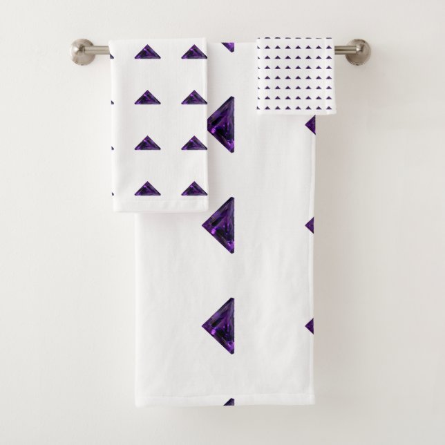 Amethyst Triangle, Februar Birthstone, Lila Badhandtuch Set (Insitu)