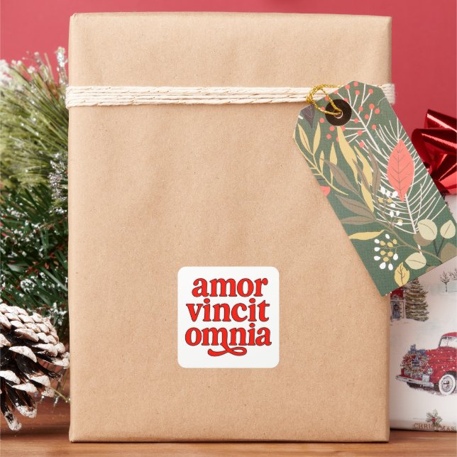 Amor vincit omnia quadratischer aufkleber (Feiertag)