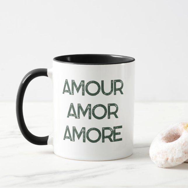 Amour Amor Amore – Love Typography Text Romantisch Tasse (Mit Donut)