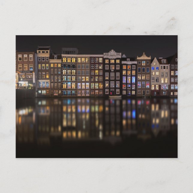 Amsterdam-Häuser mit bunten Lichtern in der Nacht Postkarte (Vorderseite)