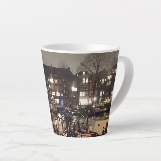 Amsterdam, Kanal & Fahrräder Latte Tasse (Rechte Ecke)