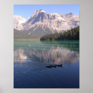 Amt für Hütte der Berge am See Destiny's Destiny Poster