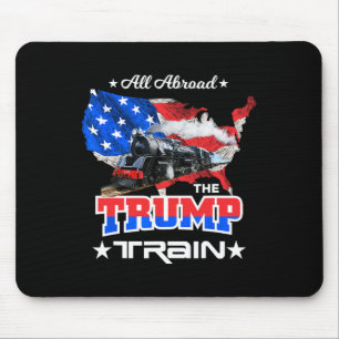 An Bord der Trump-Bahn 2022 - Amerikanische Flagge Mousepad