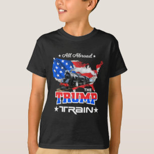 An Bord der Trump-Bahn 2022 - Amerikanische Flagge T-Shirt