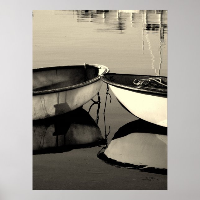 An der Küste von Neuengland gibt es zwei Boote Poster (Vorne)