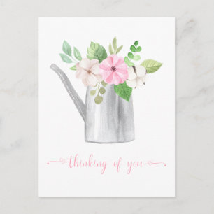 An Dich Denkend Rosa Weiße Blumen in Gießkanne Postkarte
